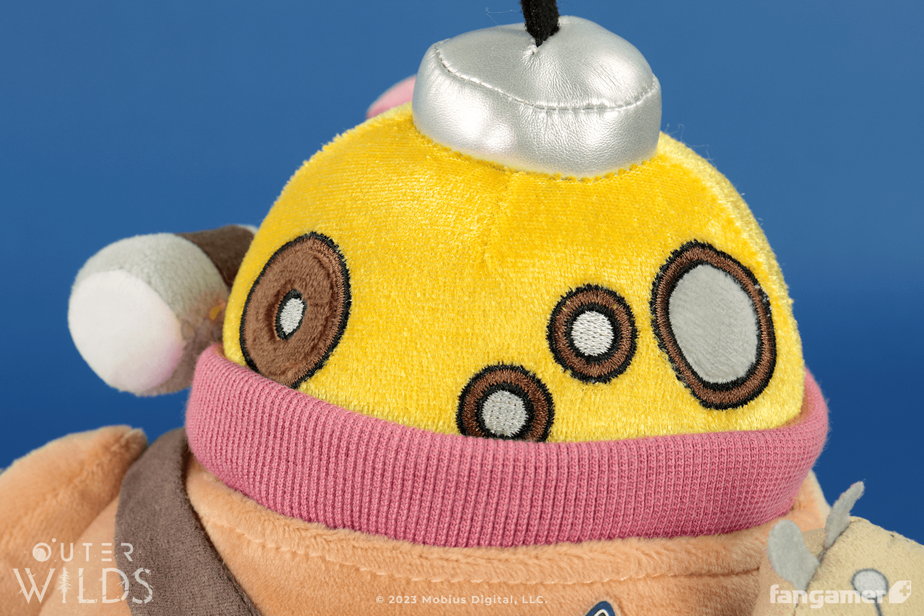 Traveler Riebeck Plush